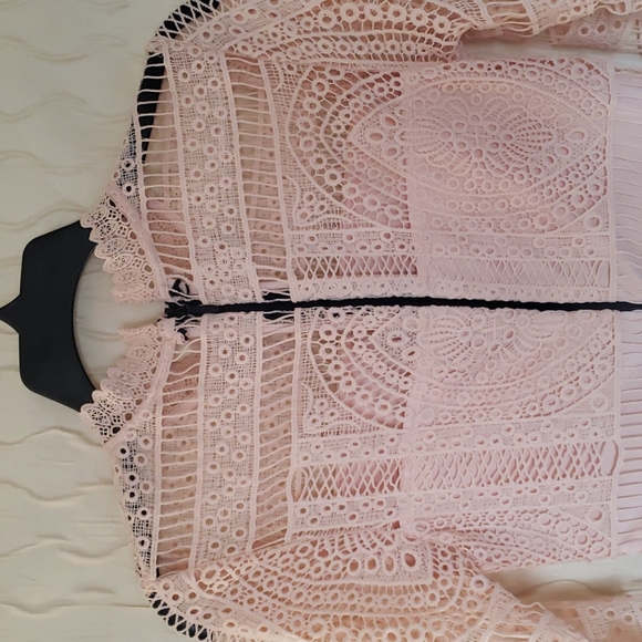 Stunning Soieblu Navy Pink Crochet Jumpsuit Small Size - Picture 6 of 9